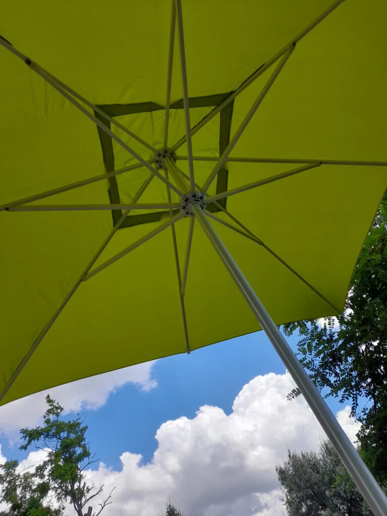 kare bahce otel plaj semsiyesi - Green square sun umbrella sun with aluminum frame and pulley mechanism by Fam Umbrella