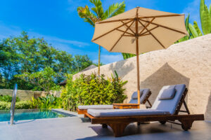 Büyük Güneş Şemsiyesi Otel şemsiyesi üreticisi-patio umbrella manufacturer sun umbrella for sun with sunbed cushions